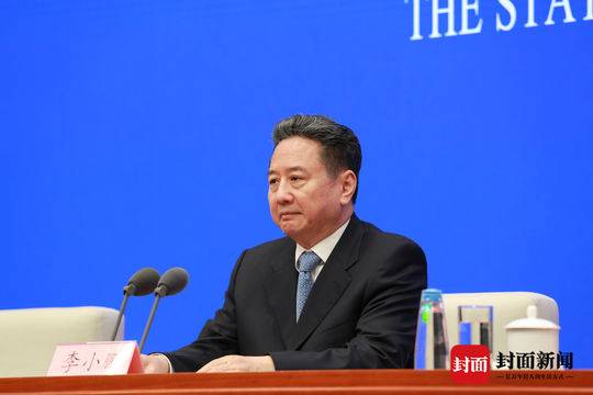 交通运输部部长李小鹏 支持黑吉两省运输部门做好当地防控工作 交通运输部部长李小鹏 支持黑吉两省运输部门做好当地防控工作